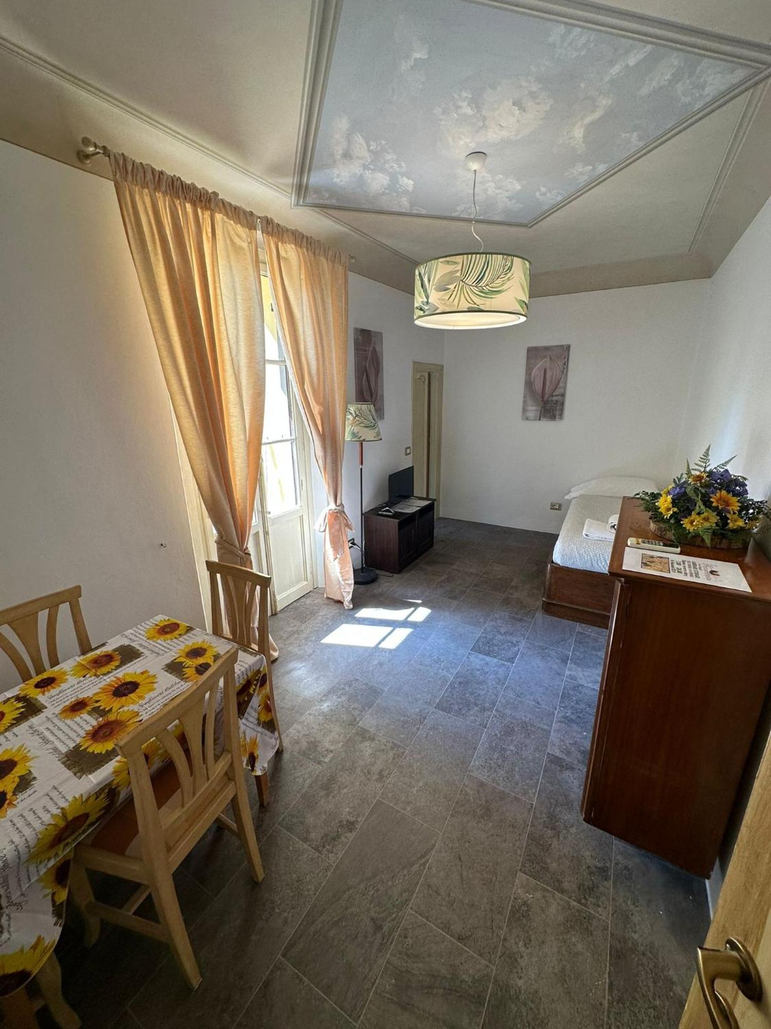Residence Amalia Guelfa Firenze Rom bilde